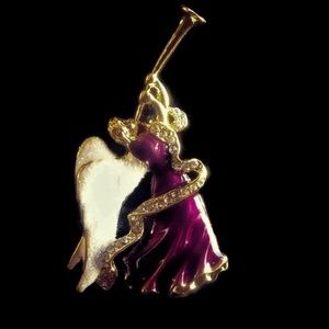 Fuschia Trumpeting Angel Brooch NWT